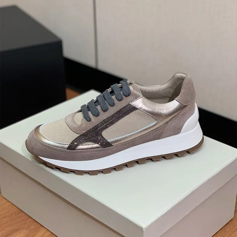 플랫하고 두꺼운 밑창의 끈으로 묶는 스타일의 여성용 스 - Running Shoes Women 리뷰 및 가격